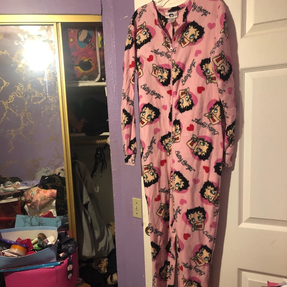 Betty boop Adult onsIe